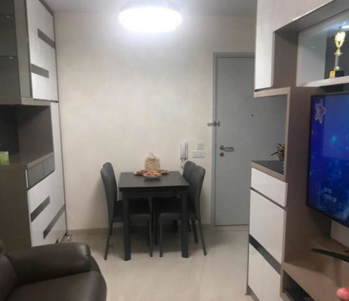 第一次見香港30平房子,居然有三房,電視墻非常實用,忍不住曬曬