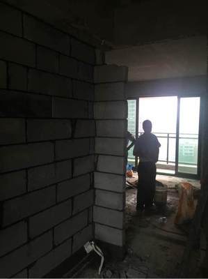 毛坯房裝修前后大對比,從毛坯房晉升“夢想之家”,這一路的辛酸沒白費