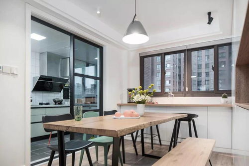 越來越多人舍棄電視墻改柜子,學他家這么裝實用極了 忍不住曬曬