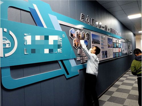 訂單多到做不完 河南夫妻靠貼墻年銷幾百萬,造出網(wǎng)紅打卡地