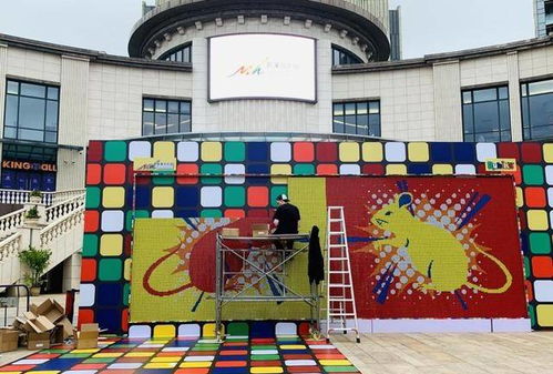 耗時(shí)三天三夜 挪威藝術(shù)家在?？谕瓿墒澜缱畲笫笊つХ今R賽克墻